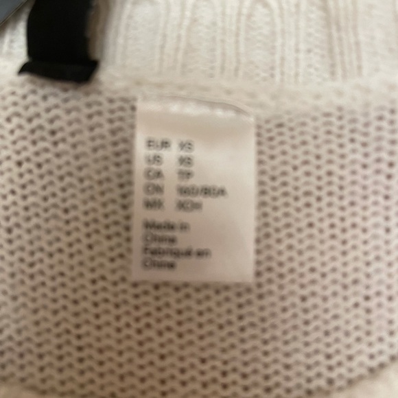 H&M Sweater w/Sequins - Picture 4 of 6
